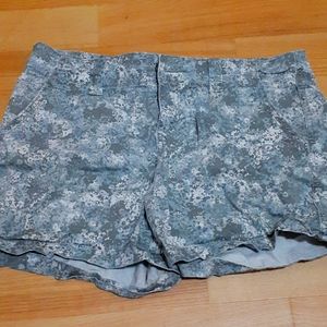 Maurices floral shorts